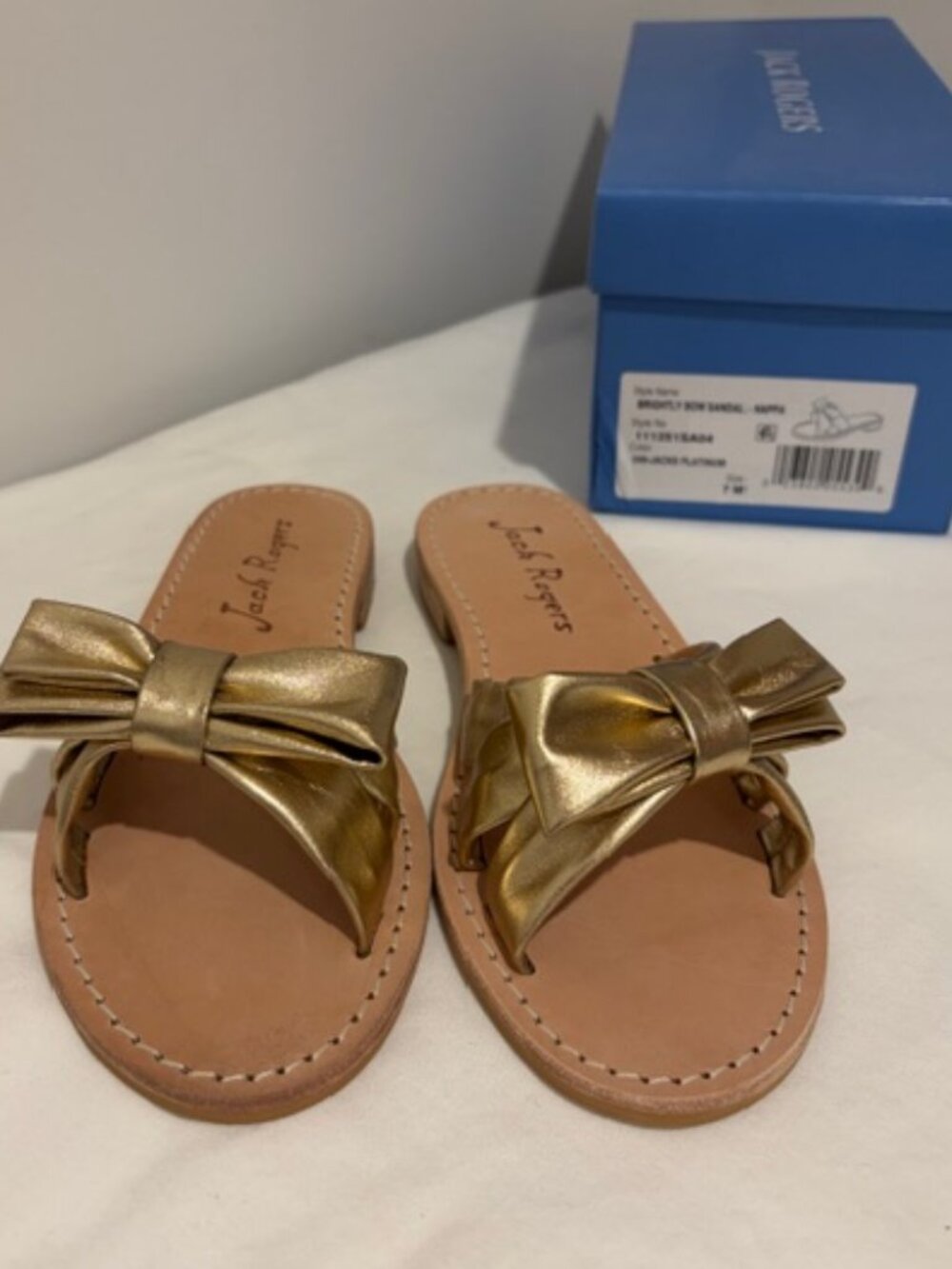 NEW IN BOX Jack Rogers Brightly Bow Sandal in Gold Metallic, Size 7